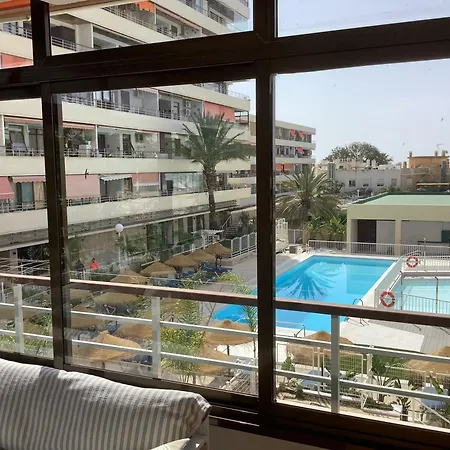 La Nogalera Modern And Spacious With Pool And Sea View Διαμέρισμα *