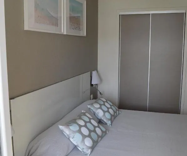 La Nogalera Modern And Spacious With Pool And Sea View Apartmán *