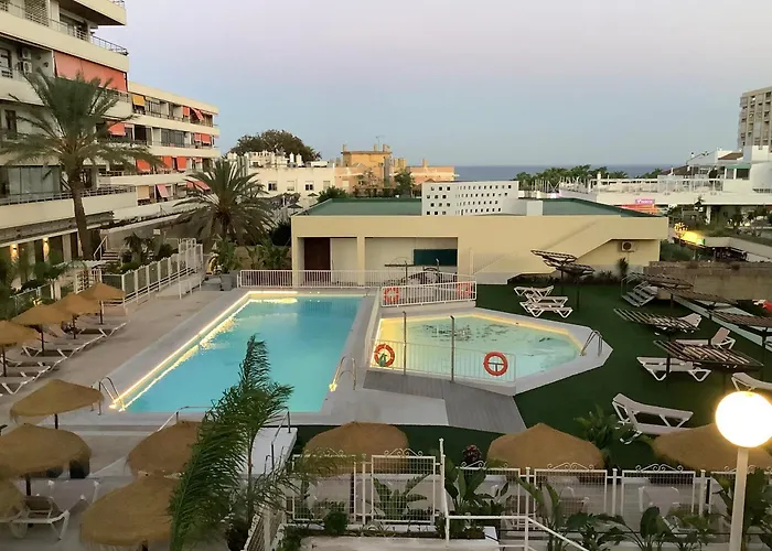 Apartmán La Nogalera Modern And Spacious With Pool And Sea View