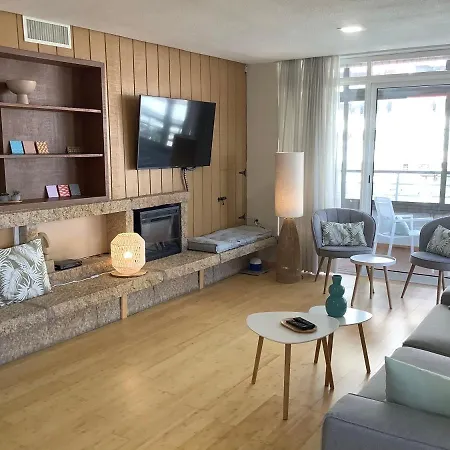 Apartment La Nogalera Modern And Spacious With Pool And Sea View