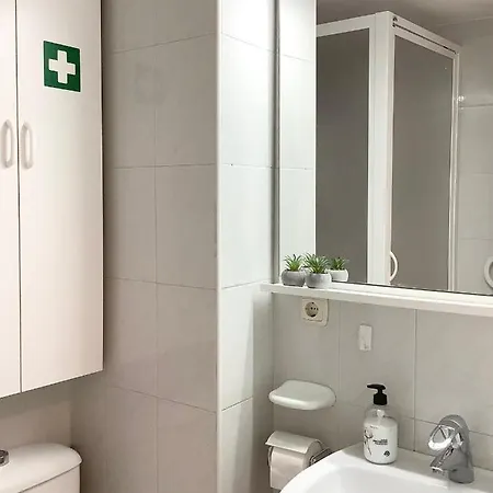 Apartment La Nogalera Modern And Spacious With Pool And Sea View