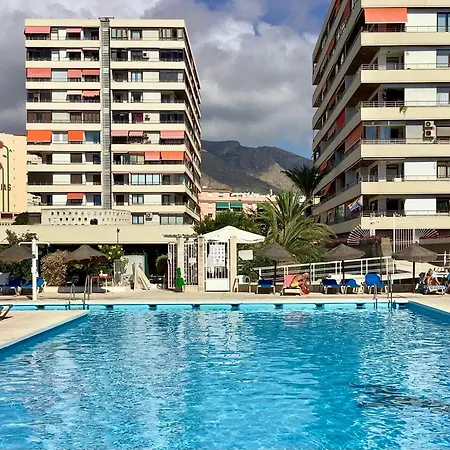 Apartment La Nogalera Modern And Spacious With Pool And Sea View