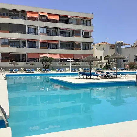 Apartamento La Nogalera Modern And Spacious With Pool And Sea View