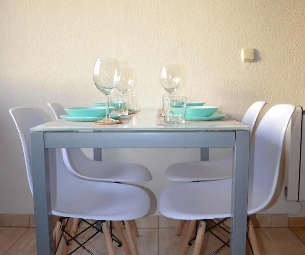 La Nogalera Modern And Spacious With Pool And Sea View Appartement