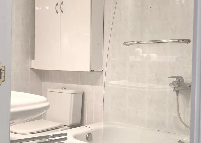 La Nogalera Modern And Spacious With Pool And Sea View