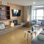 아파트 La Nogalera Modern And Spacious With Pool And Sea View
