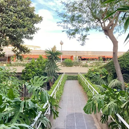 La Nogalera Modern And Spacious With Pool And Sea View 아파트